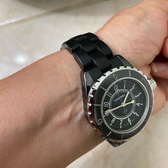 ✂️FINAL✂️Authentic CHANEL J12 ceramic Watc… - Picture 7 of 11